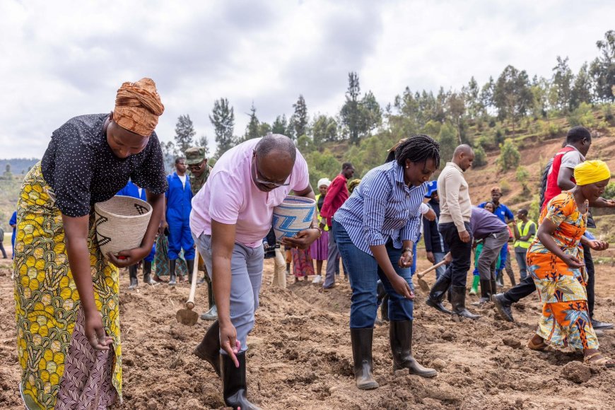Minisitiri w’Intebe Dr. Nsengiyumva arasaba abahinzi gukuba kabiri umusaruro w’ubuhinzi