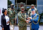 Gen Muhoozi yakiriye mugenzi we wa Canada Colonel Braithwaite i Kampala