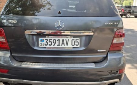 Yaparitse imodoka ye kuri Convention Center ayisanga i Remera