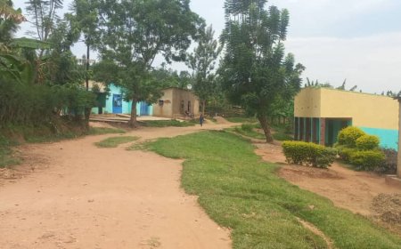 Mageragere: Abaturage ntibavuga rumwe na Gitifu wababwiye ko bari munsi y’ibirenge bye