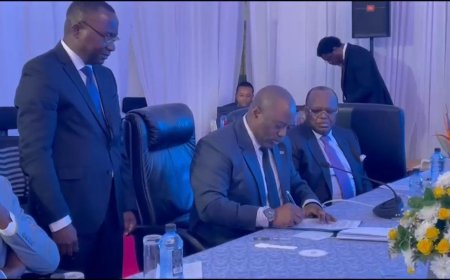 Ihuriro rya Joseph Kabila ryamenyekanye: Nta bucuti afitanye na AFC/M23