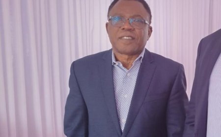 DRC: Umunyapolitiki Mbemba yambuwe pasiporo ye azira Kabila