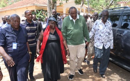 Ruth Odinga Amshukuru Rais Mstaafu Uhuru Kenyatta kwa Mshikamano Wakati wa Mazishi ya Raila Odinga