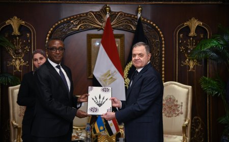 Minisitiri Dr Biruta yasuye Ishuri rya Polisi mu Misiri