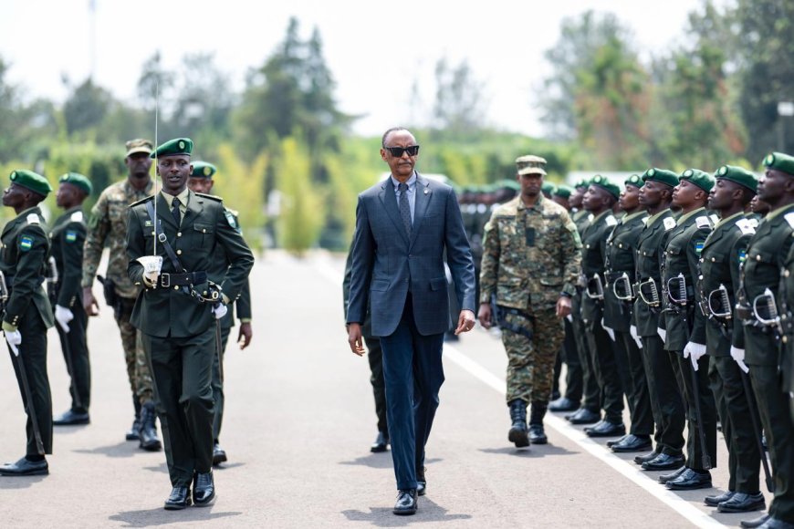 "Muzirikane ko gukorera abanyarwanda ariwo murimo wanyu w'ibanze" - Perezida Kagame yambitse ipeti ba Ofisiye bashya 987