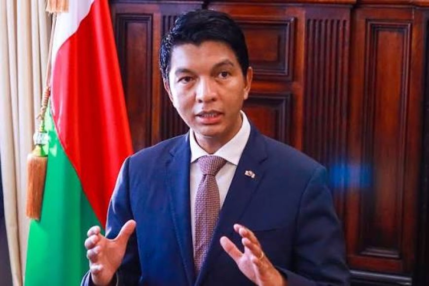 Ndasaba ituze mu gihugu: Perezida Rajoelina yahumurije Abanya-Madagascar ko ibintu biri mu maboko y’ubuyobozi