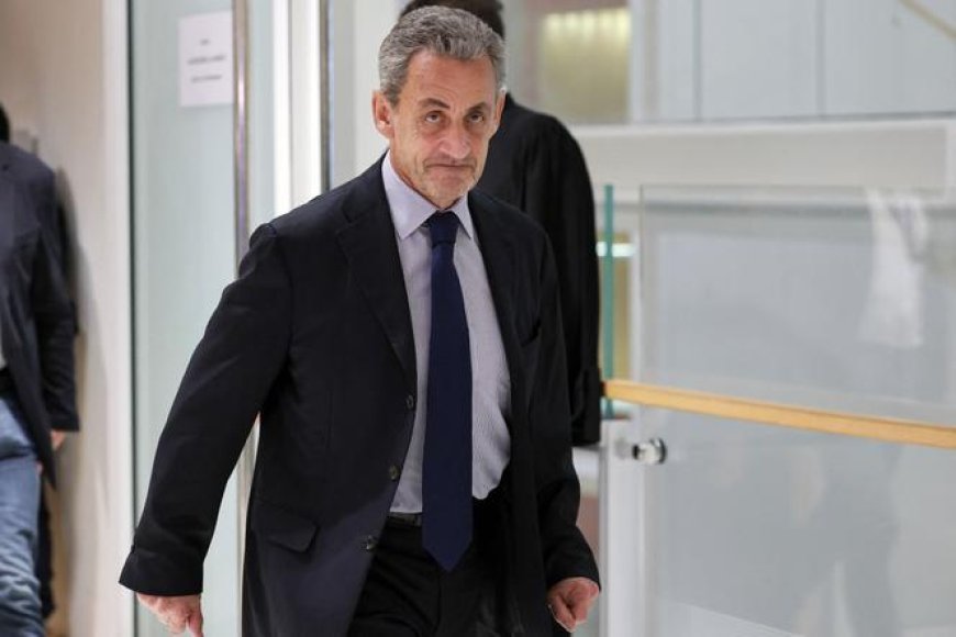 Nicolas Sarkozy yagejejwe muri gereza