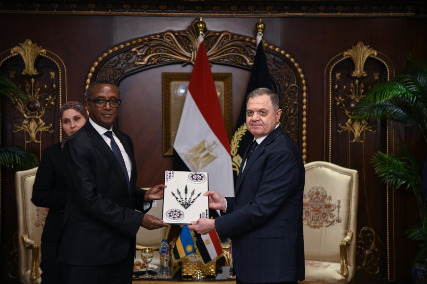 Minisitiri Dr Biruta yasuye Ishuri rya Polisi mu Misiri