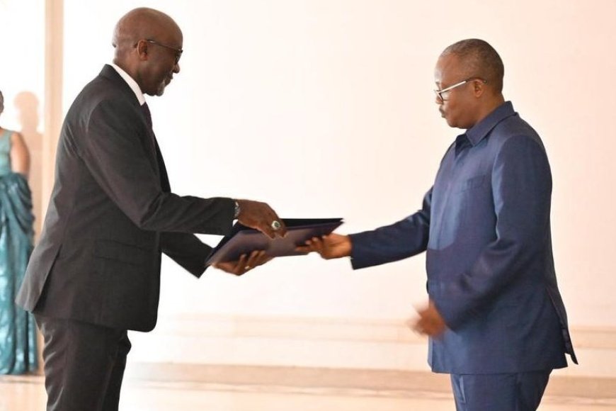 Amb. Bizimana yatanze impapuro zo guhagararira u Rwanda muri Guinée-Bissau