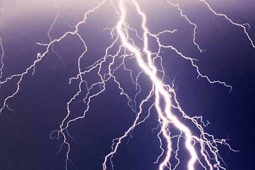 Rutsiro: Abantu babiri bakubiswe n’inkuba umwe ahasiga ubuzima