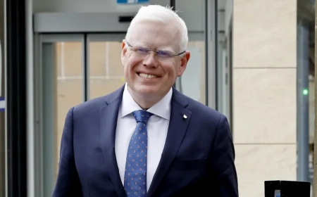 Australia: Uwabaye minisitiri yakatiwe imyaka itanu azira gusambanya abagabo