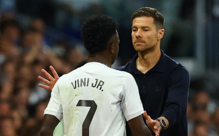 Umwe hagati ya Vinicius Jr na Xabi Alonso ashobora kuva muri Real Madrid hatagize igikorwa