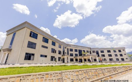 Gakenke: Umugore arakekwaho kwica umwana we wamushinje kwiba inkoko y’abaturanyi