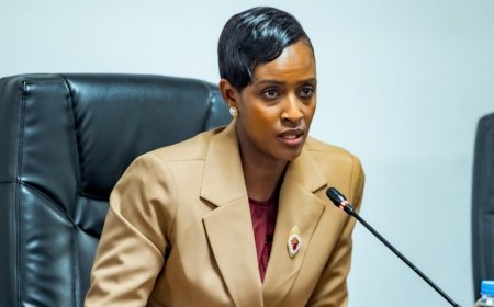 Amavubi  y'abatarengeje imyaka 17 yatengushye Minisitiri wa Siporo