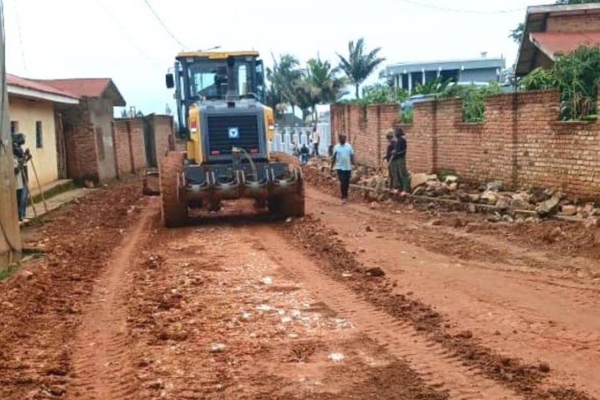 Rusizi: Abaturage bari kwiyubakira muhanda wa kaburimbo uzatwara miliyoni 320 Frw