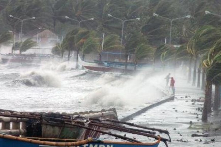 Typhoon Kalmaegi Leaves One Dead, Thousands Evacuated in Central Philippines