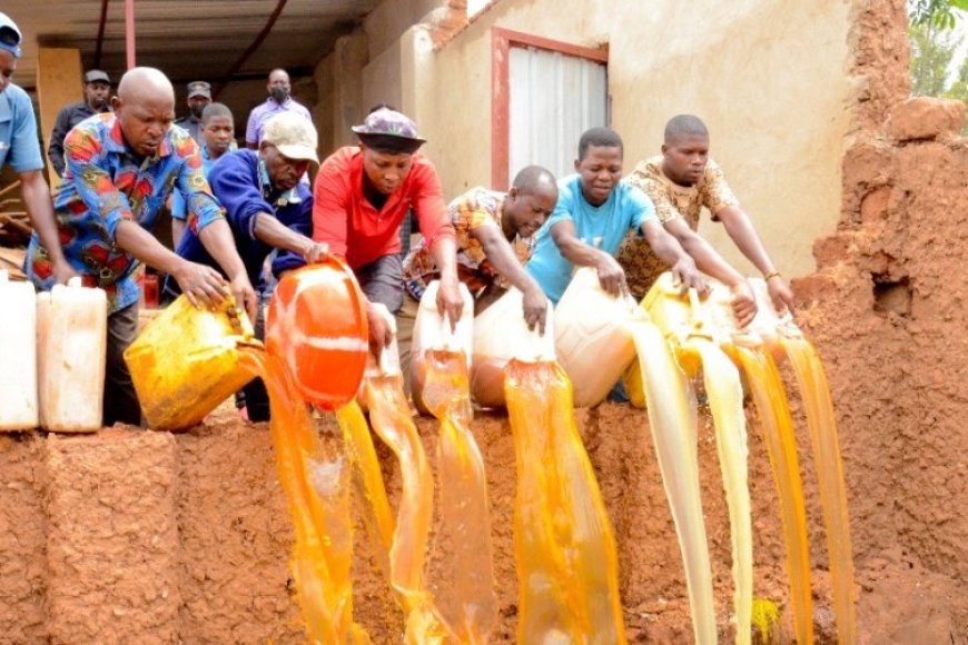 Gatsibo: Hangijwe litiro ibihumbi 25 by’inzoga yakorwaga mu isabune, urusenda n’itabi