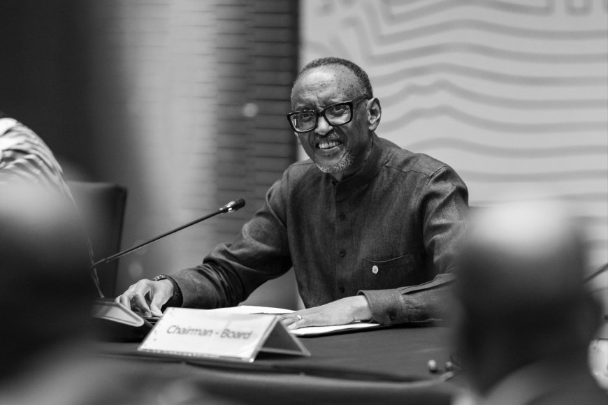 Perezida Kagame yasabye abanyafurika kwita ku mishinga y’ikoranabuhanga
