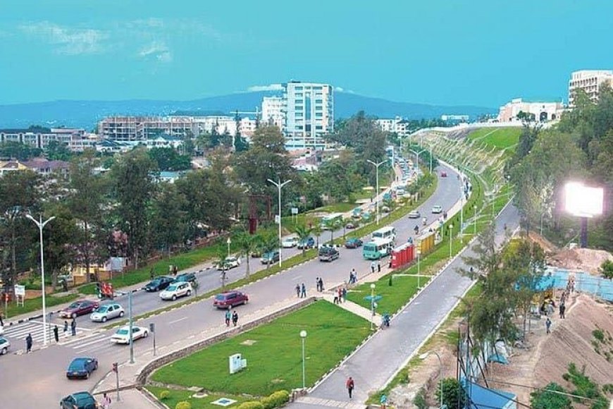 Kigali: Hagiye gushyirwaho amatara yihariye ayobora bisi zitwara abagenzi