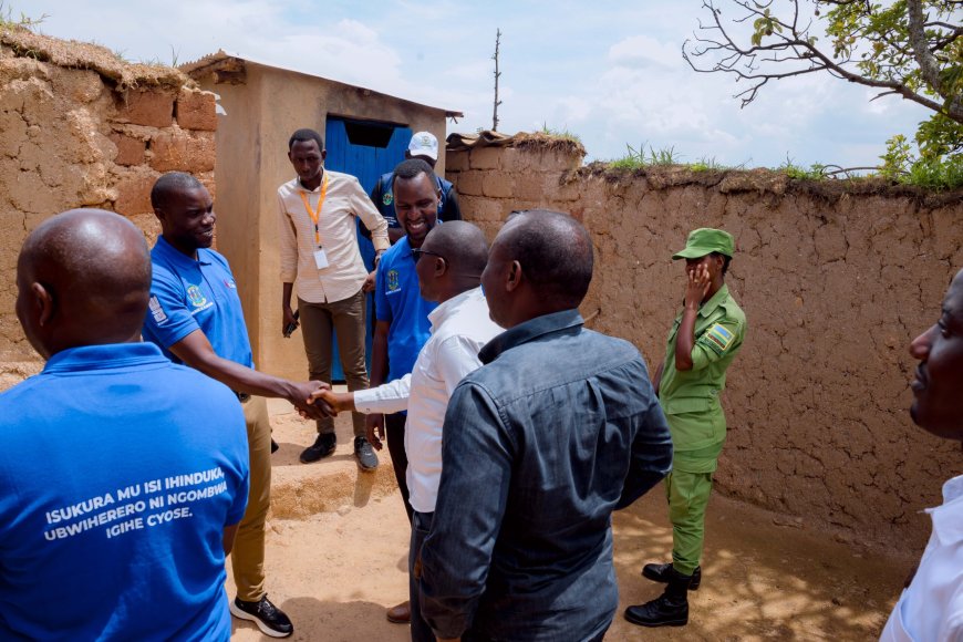 Nyamagabe: Ingo zirenga 3000 ntizigira ubwiherero