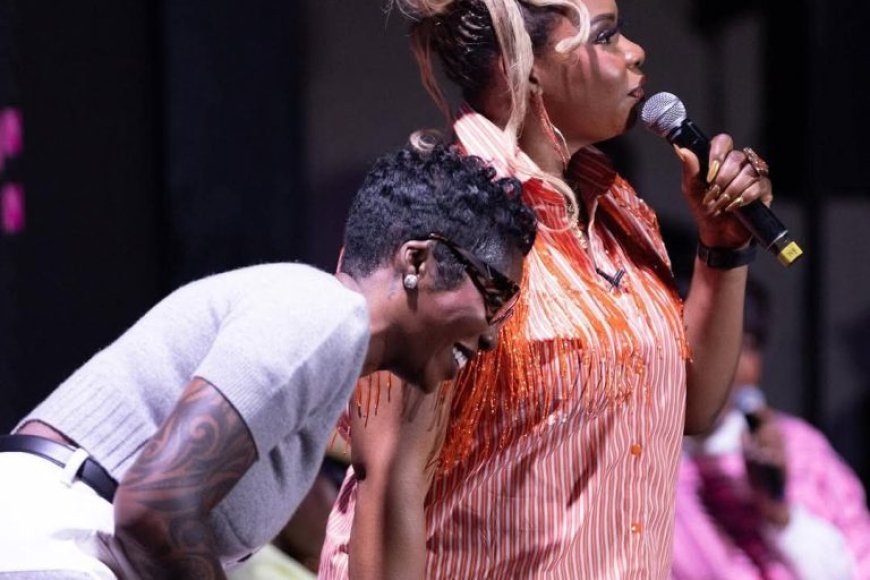 Tiwa Savage na Yemi Alade basubukuye umubano nyuma y’imyaka 7