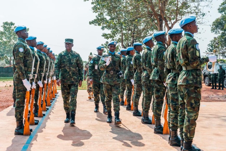 Centrafrique: Maj Gen Nyakarundi yasuye ingabo z’u Rwanda ziri mu butumwa bw'amahoro