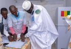 Guinea Citizens Cast Their Votes in Presidential Election