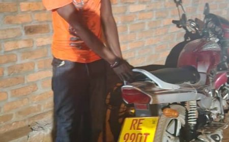 Kicukiro: Polisi yafatiye mu cyuho umugabo amaze kwiba moto