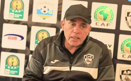 Kwifashisha Djibril Ouattara agahereza gasopo umunyamakuru! Umutoza wa APR FC yongeye kwigaragaza