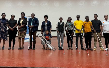 UR Huye: Abafite ubumuga bahawe ibikoresho bibafasha mu buzima bwabo