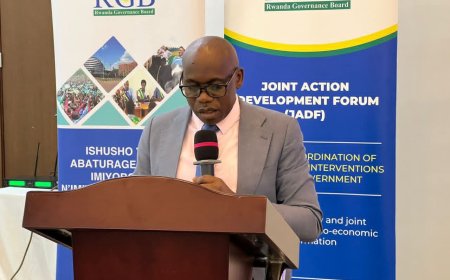 Rusizi: Guverineri w’Intara y’Iburengerazuba yasabye abayobozi kwimakaza serivisi zinoze ku baturage