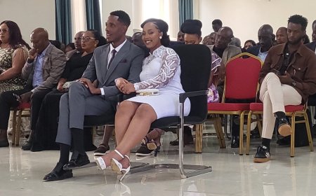 Umuramyi Ndaruhutse David yasezeranye na Mbarusha Mutesi Sara