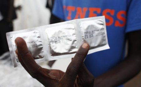 Ibyishimo ku bacuruza udukingirizo bwa me2u kubera inyungu babonye mu ijoro rya Noheli