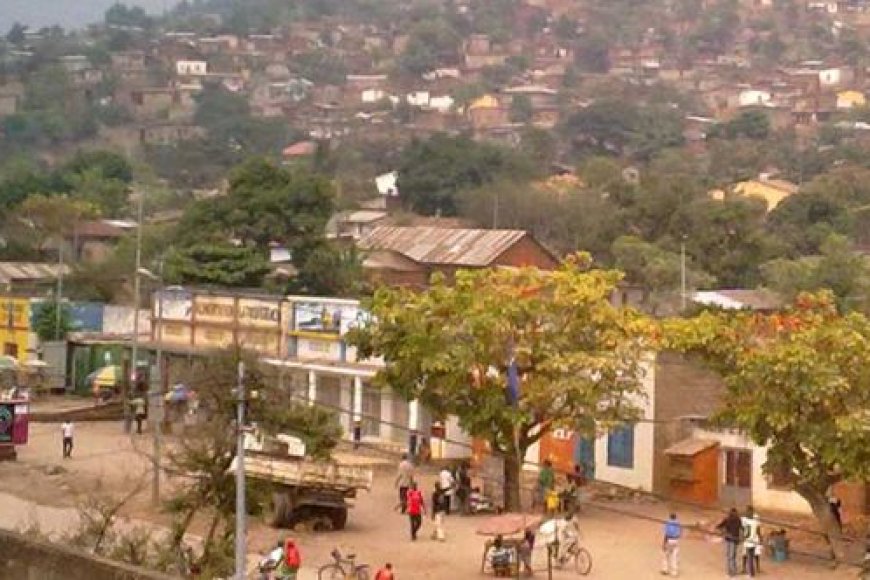 South Kivu: Night Gunfire Rocks Uvira as Fighting Escalates Across the Rusizi Plain