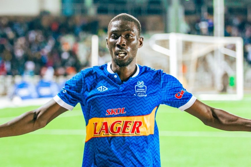 Umutoza wa Rayon Sports yashyize umucyo ku bivugwa kuri Fall Ngagne