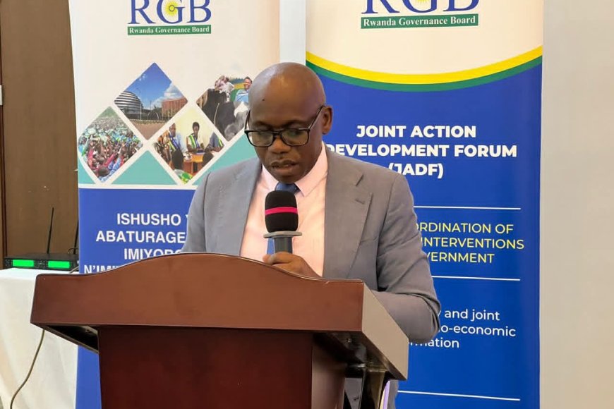 Rusizi: Guverineri w’Intara y’Iburengerazuba yasabye abayobozi kwimakaza serivisi zinoze ku baturage