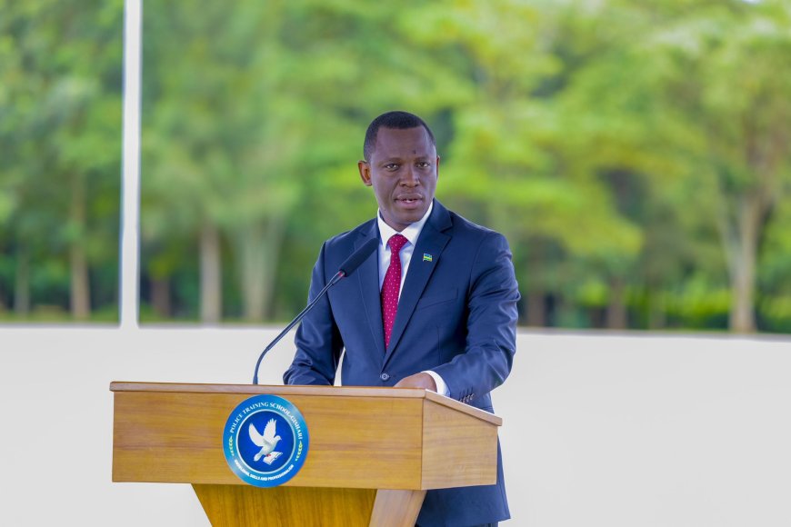 Minisitiri Habimana yasabye abinjiye muri DASSO gukorana Ubunyamwuga inshingano zabo