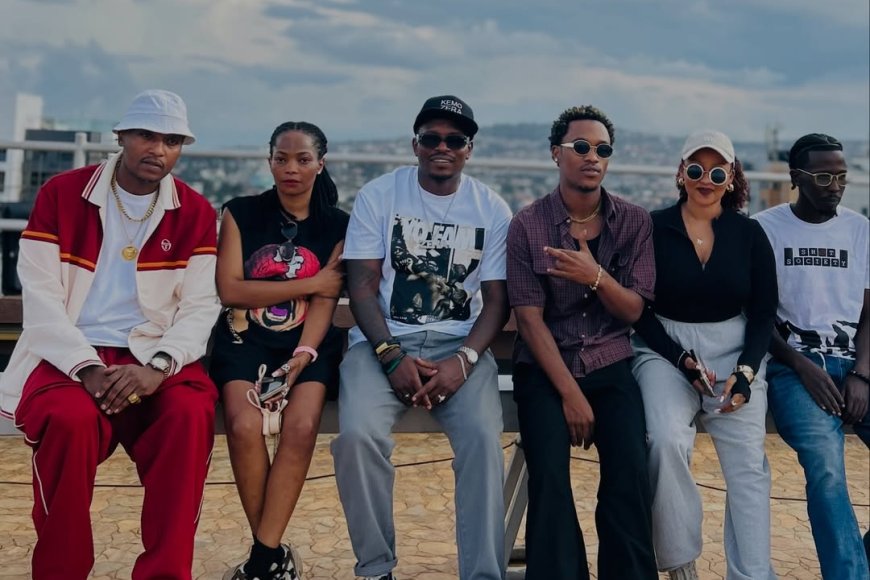 Abaraperi baganirijwe amateka y'u Rwanda (Amafoto)