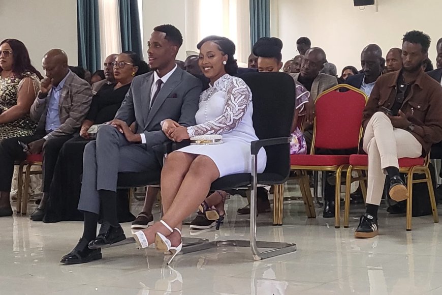 Umuramyi Ndaruhutse David yasezeranye na Mbarusha Mutesi Sara