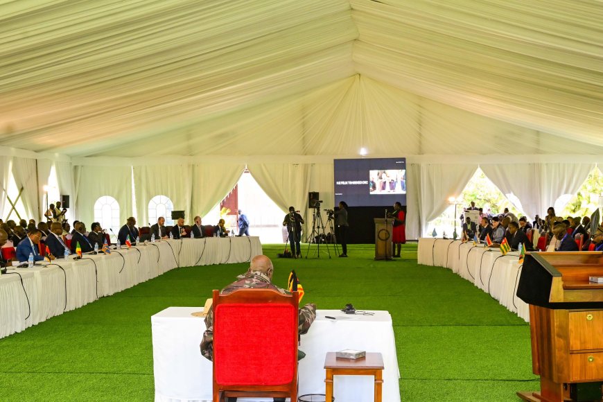 Perezida Museveni yayoboye inama idasanzwe ku mutekano mu burasirazuba bwa RDC