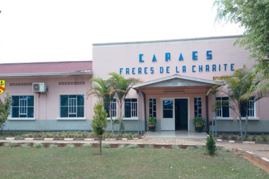 Polisi yavuze ko umugabo wagaragaye amena ibirahuri by’imodoka afite uburwayi bwo mu mutwe