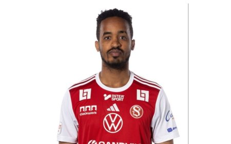 Mukunzi Yannick udafite ikipe yashimagije Ben Moussa utoza Police FC