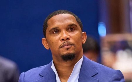 Samuel Eto’o yahanwe na CAF nyuma yo kutishimira imisifurire y’igikombe cy’Afurika