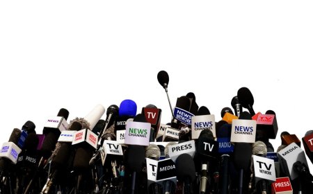 Uganda yirukanye abanyamakuru batatu b’Abafaransa