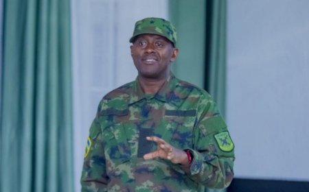 Ntakitwirukansa, babanze batware ibikombe! Chairman wa APR FC avuga ku bakinnyi bagiye gusoza amasezerano