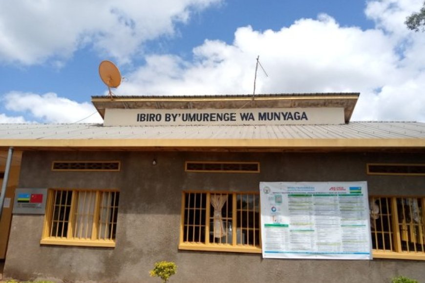 Rwamagana: Bizihije ubunani mu marira nyuma y'uko umubitsi w'itsinda ryabo abatwaye arenga Miliyoni 2