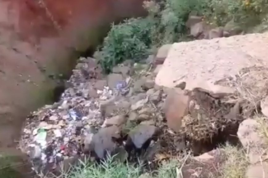 Rusizi: Bahangayikishijwe n'icyobo bivugwa ko cyatewe n'amazi ava mu ruganda