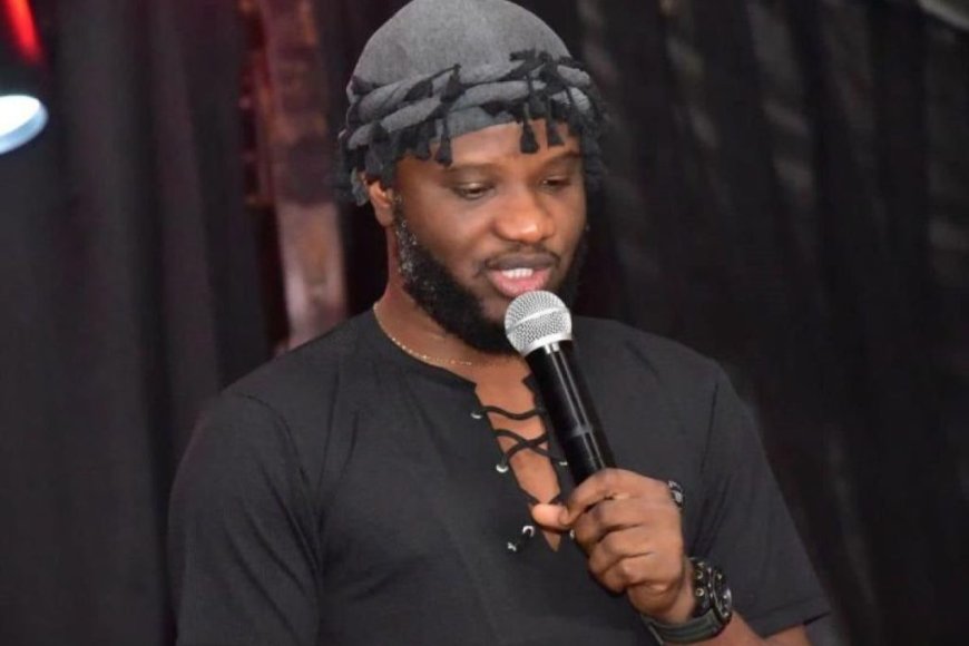 Umunyarwenya DeeOne yashinje ibigo byigenga gukorana n'ibyihebe