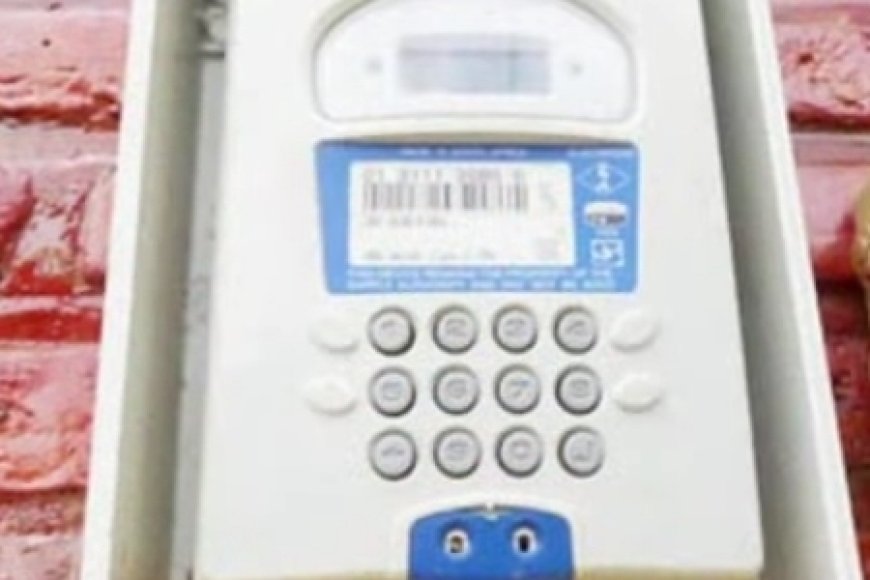 Rutsiro: Barinubira gusubira mu icuraburindi ryo kutagira umuriro w'amashanyarazi