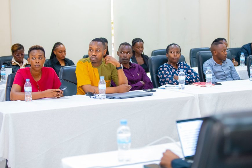 Abanyamakuru basabwe kwitwararika mu nkuru z'ibimenyetso bya gihanga - AMAFOTO